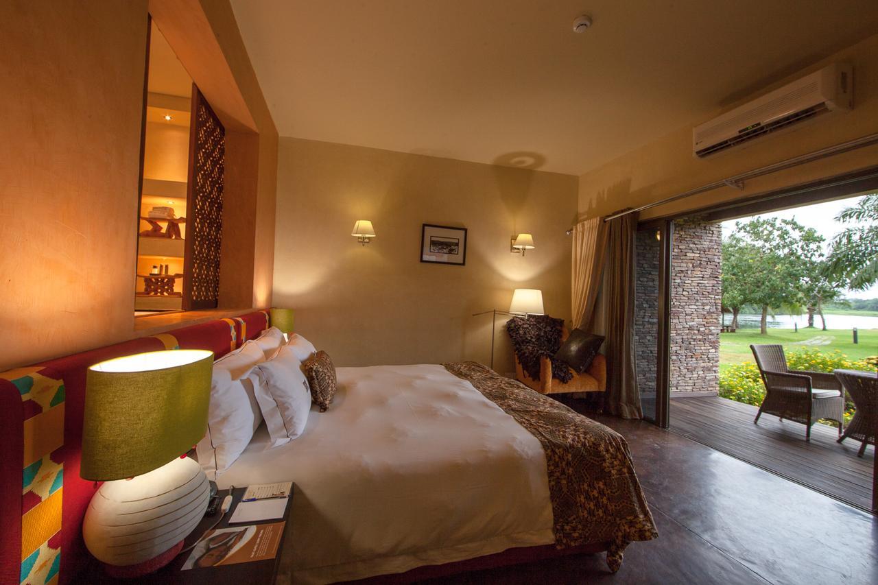 The Royal Senchi Hotel And Resort Akosombo Extérieur photo
