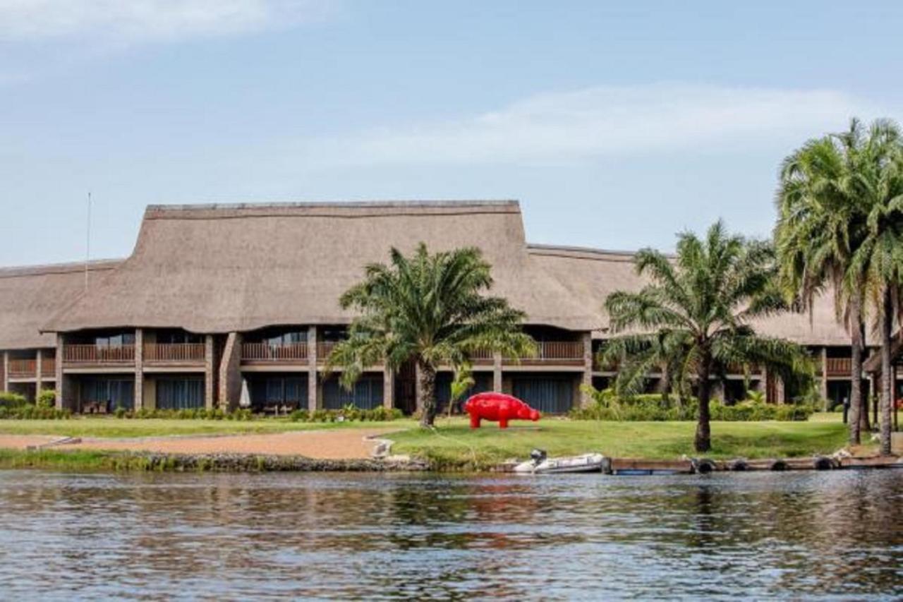 The Royal Senchi Hotel And Resort Akosombo Extérieur photo